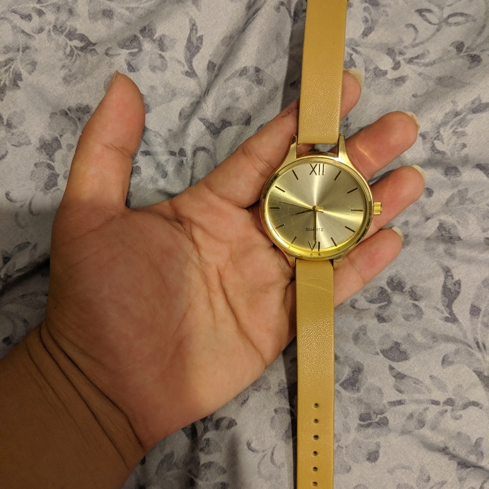 Watch - Picture 3 of 3